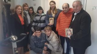 Вяра Емилова, БСП: Дарихме козунаци на над 400 човека в Ловеч и областта
