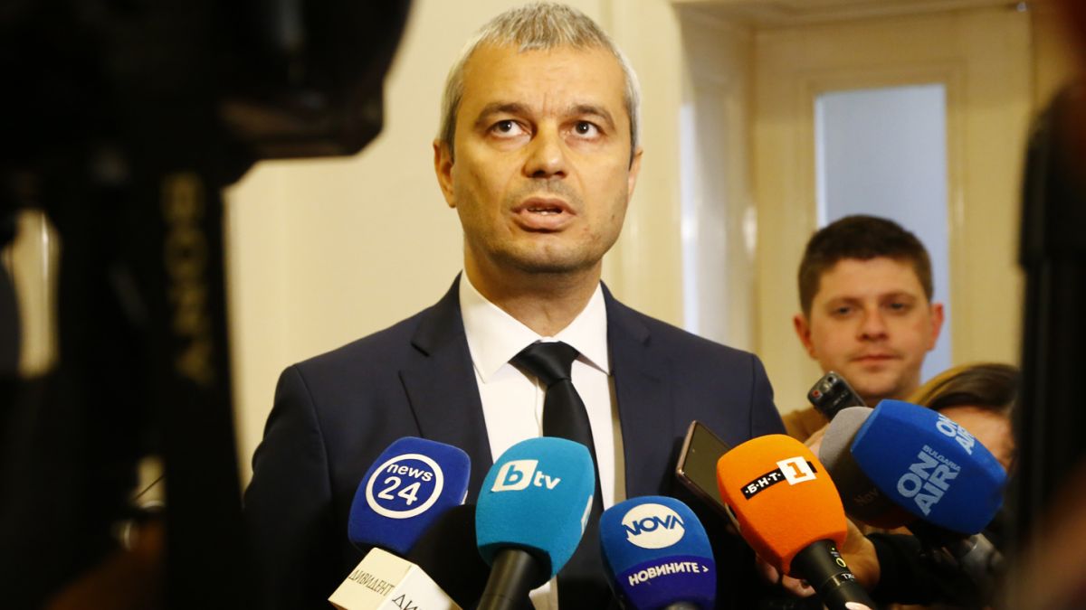 Костадинов за новите политически проекти: Опасни „отровни гъби двойници“
