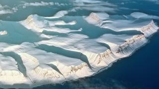 Площта, покрита с антарктически морски лед, спадна до най-ниското ниво