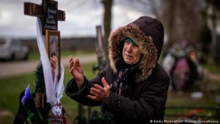 Сателитни СНИМКИ показаха предполагаеми масови гробове край Мариупол, какво крие Русия?