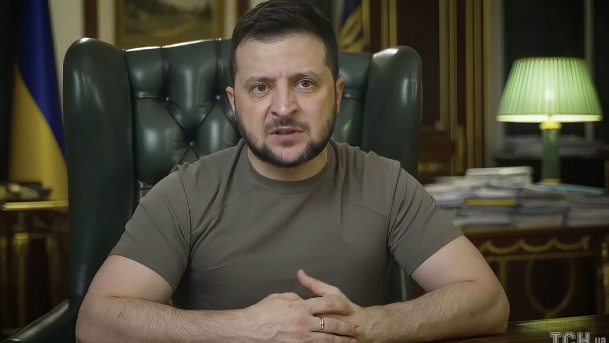 Любопитно: Защо Зеленски носи брачната халка на средния си пръст?