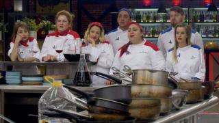 Голяма изненада! Ето кои изхвърчаха от Hell’s Kitchen