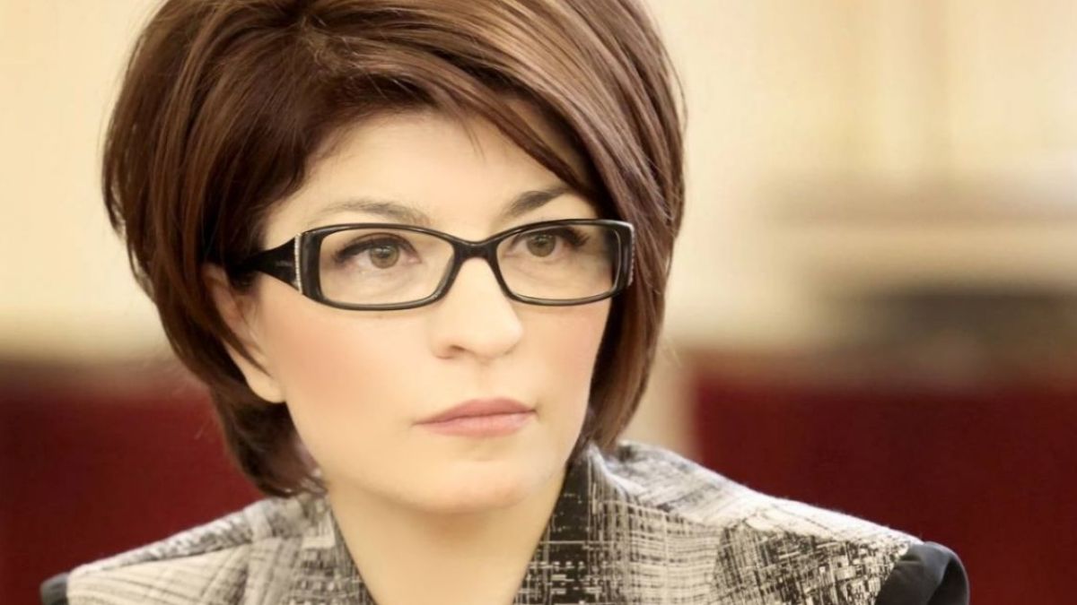 Деси Атанасова: Слави Трифонов не отиде в НС, за да...