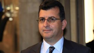 Асим Адемов: Подкрепям Петков за даренията, предлагам да даряваме и за...