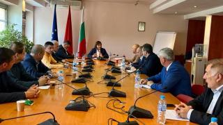 БСП с ключово решение за делегацията на Петков в Киев