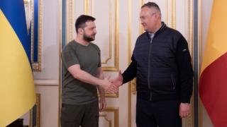 Украинският президент се срещна в Киев с премиера на Румъния