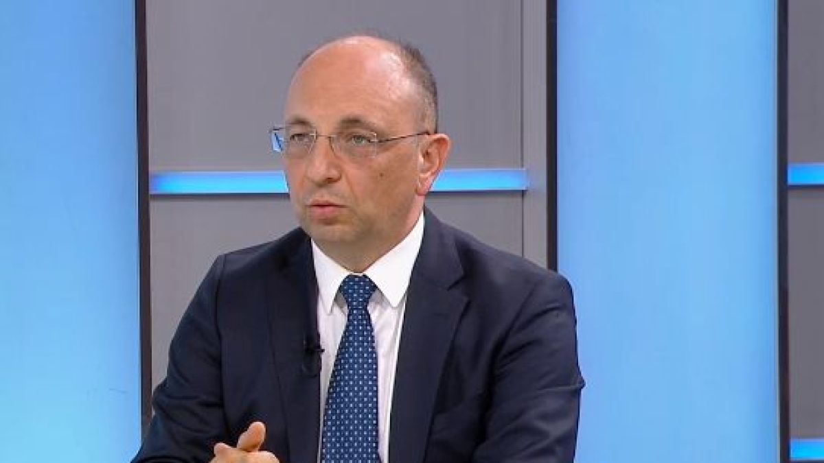Николай Василев с притеснителна прогноза заради харчовете на коалицията 