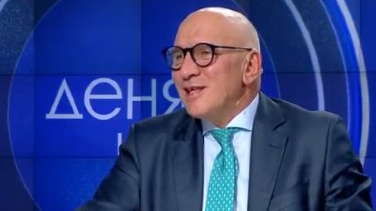 Хампарцумян заговори за руски танкове по Орлов мост и скъпа рубла