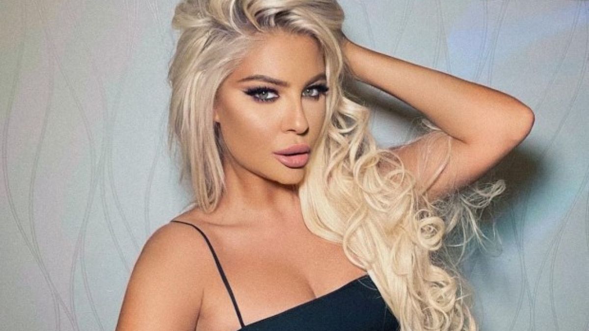 Андреа се пусна полугола и без фотошоп от Египет СНИМКИ 18+