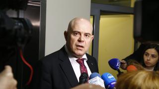 Гешев пита: Иска ли правосъдната министърка да шиканира обсъждането за отстраняването му за политически цели? БЛИЦ TV