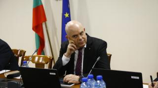 Пленумът на ВСС решава дали да освободи Гешев