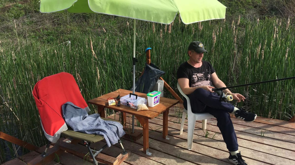Няма да повярвате как разпуска Билалов с цигара в ръка СНИМКА