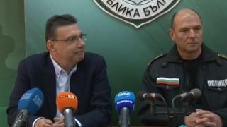 Въоръжен грабеж на украинци в Бургас, задигнаха им близо 200 бона, а извършители се оказаха... ВИДЕО