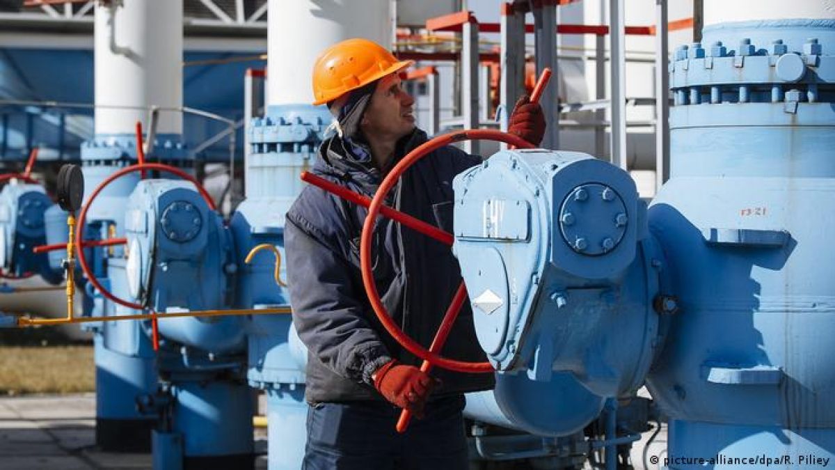 Италия се съгласи да плаща за руски газ в рубли, но...