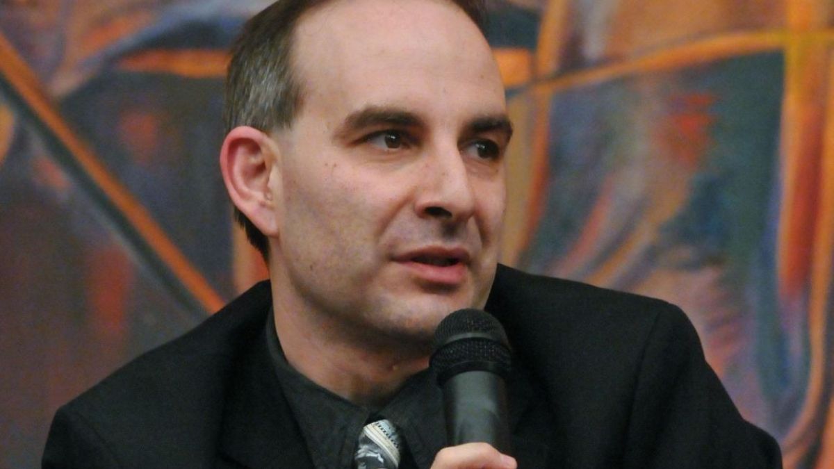  Волгин: Вижте БНТ, Би Ти Ви и Нова - все по-извратена става свободата на медиите у нас
