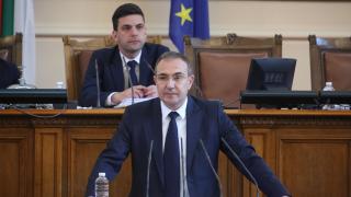 Борислав Гуцанов: Позицията на БСП е “не“ на войната и “не“ на участието в нея
