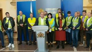 Грандиозен скандал между премиера и превозвачите! Цяла България ще пати БЛИЦ TV