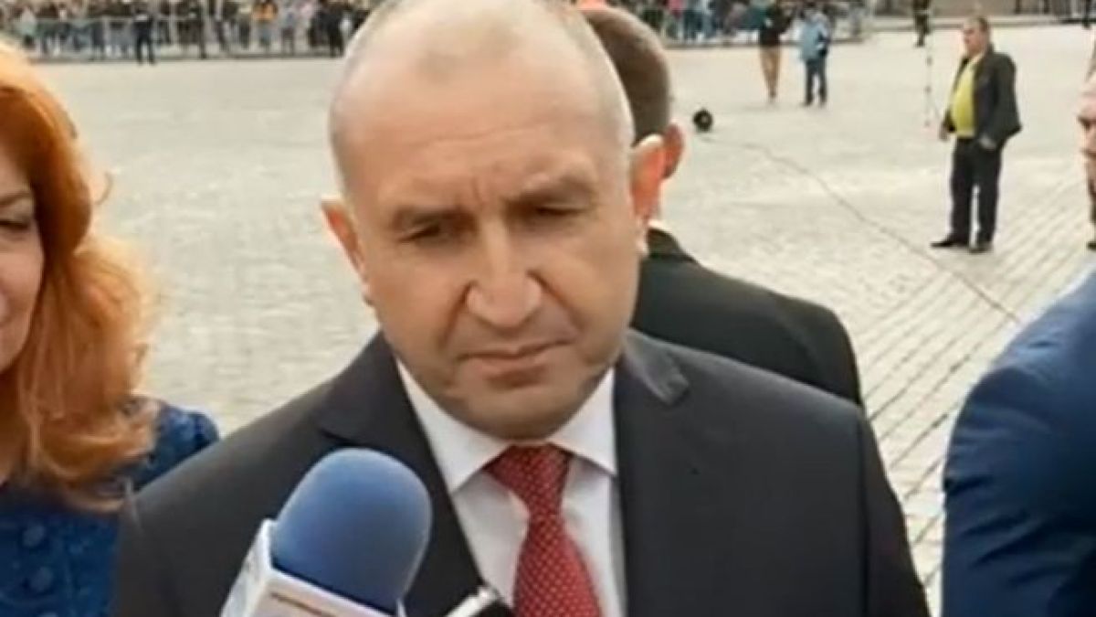 Радев с нов удар по Петков и Василев, каза защо решението на НС е опасна стъпка към въвличането на България във войната
