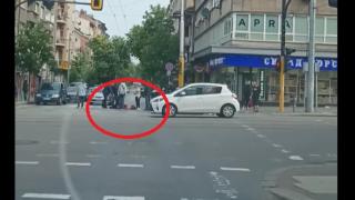 Страшен инцидент с Къци Вапцаров на пъпа на София ВИДЕО 