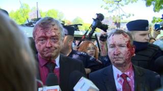 Заляха руския посланик в Полша с червена боя ВИДЕО 