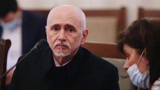 Събев, дръж се като министър, не като простак!