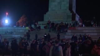 Ново напрежение до Паметника на Съветската армия ВИДЕО