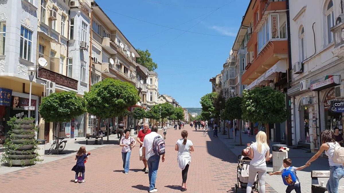 Българите, върнали се от чужбина, масово отиват в този град