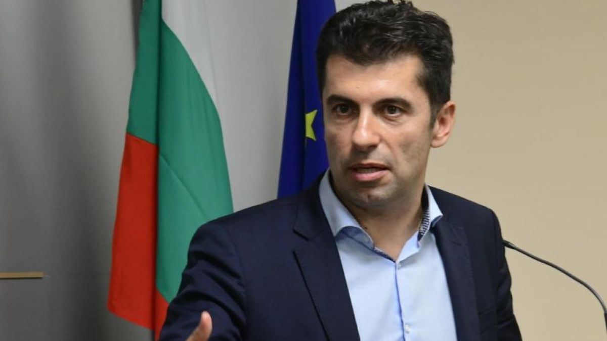 Петков се похвали с пост в Туитър за "срещата" си с Блинкен