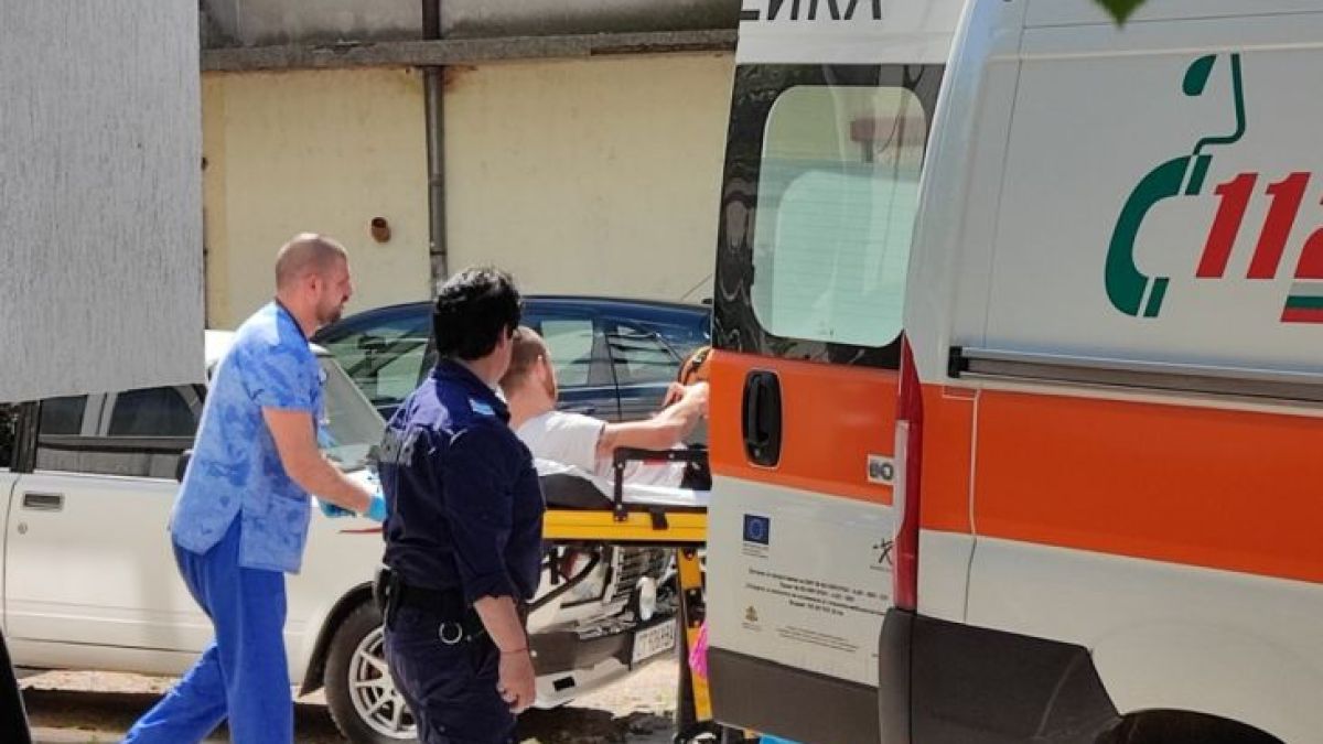 Брутален опит за убийство в Казанлък посред бял ден, появиха се СНИМКИ 18+