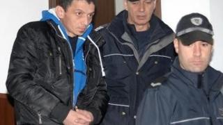 Всяка жена, влюбила се в кондуктор от Пловдив, умира заклана