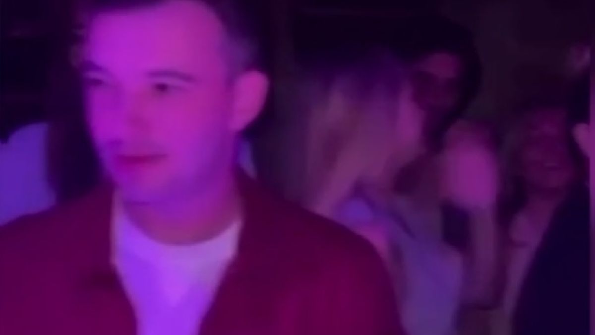 Зет на Юлия Тимошенко купонясва в нощен клуб в Париж ВИДЕО