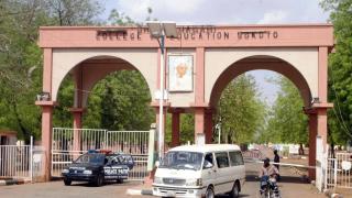 Ужас! Студенти мюсюлмани убиха с камъни християнка, изгориха тялото ѝ, а после... СНИМКИ