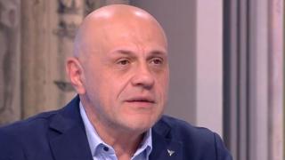 Дончев захапа Петков: Изтърва от клетката звяра на...