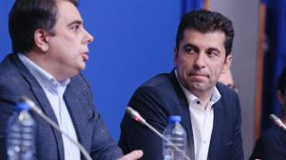 Доц. Сарийски попари комсомолският плам на властта за Еврозоната, ето какви ще са щетите