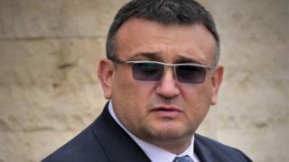 Ексвътрешен министър нахока властта: Свободното падане на Про Правителството на Подмяната