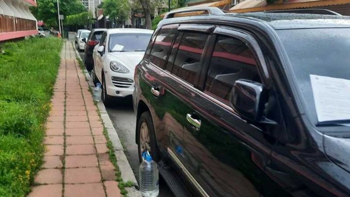 Горчива изненада за украинските бежанци с коли в Слънчев бряг, ето какво ги чака