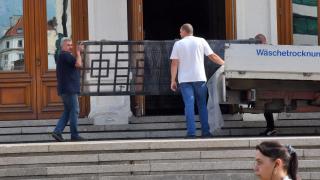 Ето кой е поискал да се сложат решетки на Народното събрание
