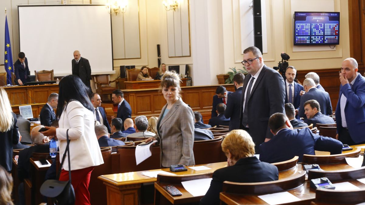 НС с ултиматум, до края на юни трябва да...