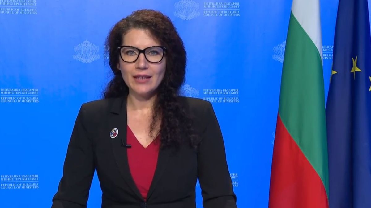 Махат украинските бежанци у нас от лукс хотелите? ВИДЕО