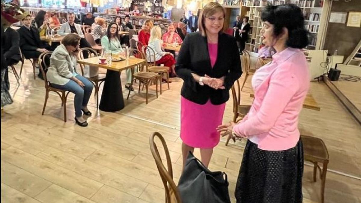 Министър Нинова поздрави хора на културата, изкуството, читалищни дейци, учители и журналисти по случай 24 май 