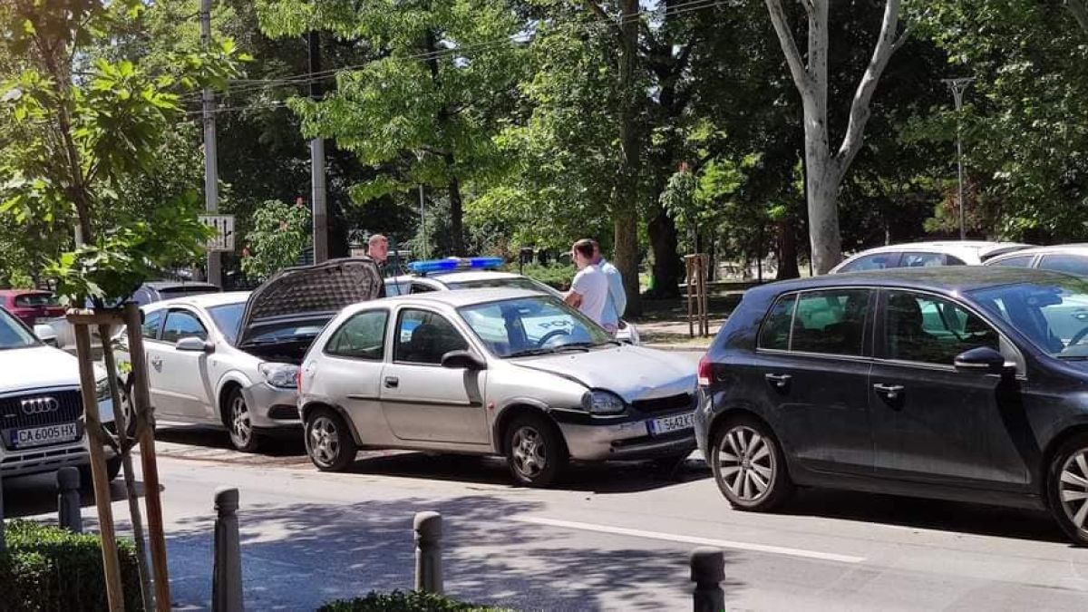 Само в БЛИЦ: Кошмарно меле на пъпа на София, ето какво се случва СНИМКИ