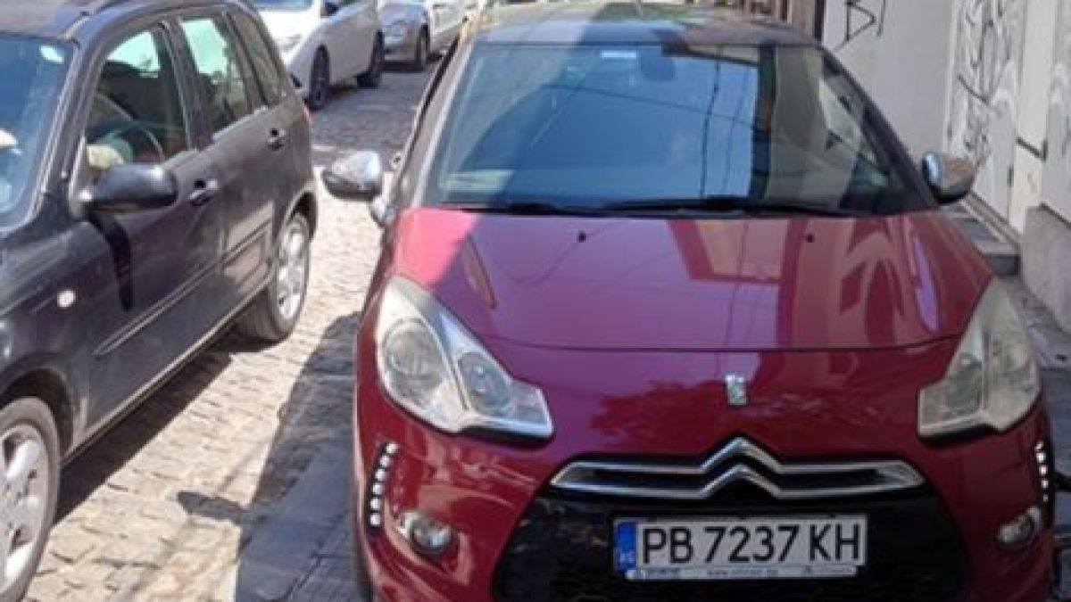 Мрежата изригна гневно след скандалната изцепка на пловдивска шофьорка СНИМКИ 