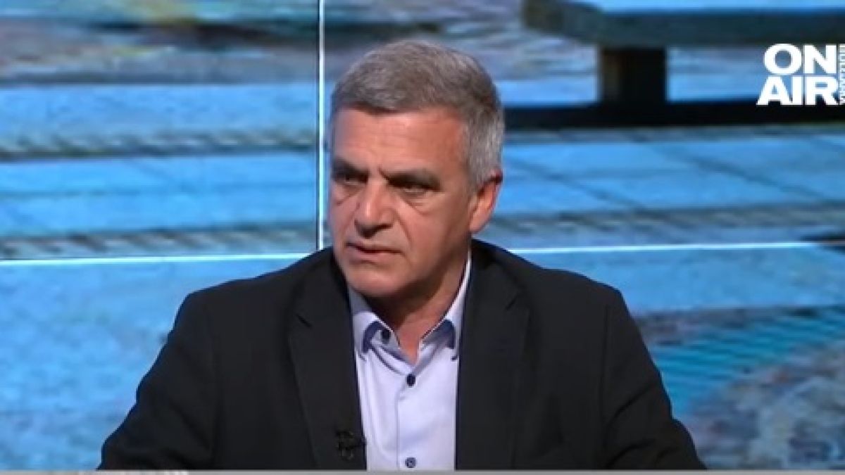 Стефан Янев се обясни за снимката с Митрофанова, целта била.... 