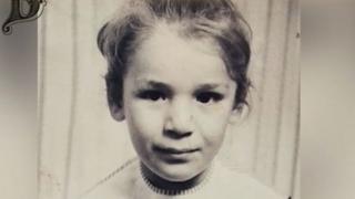 Това момиченце е една от най-известните тв водещи днес! Можете ли да я познаете?