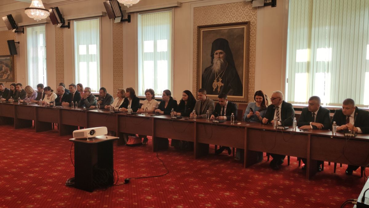 Председателят на групата "Обнови Европа" в ЕП Стефан Сежурне към ДПС: Бъдете горди с отговорността, която носите в Европа в тези трудни времена