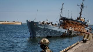 Русия отваря два морски коридора
