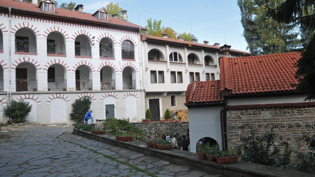 Манастирите скриха шапката на хотелиерите с невиждани цени за нощувка