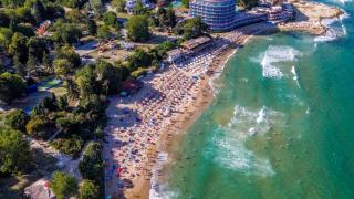 Шокиращи цени по морето: Семейства се бъркат с над 5000 лв. за седмица почивка, защото...