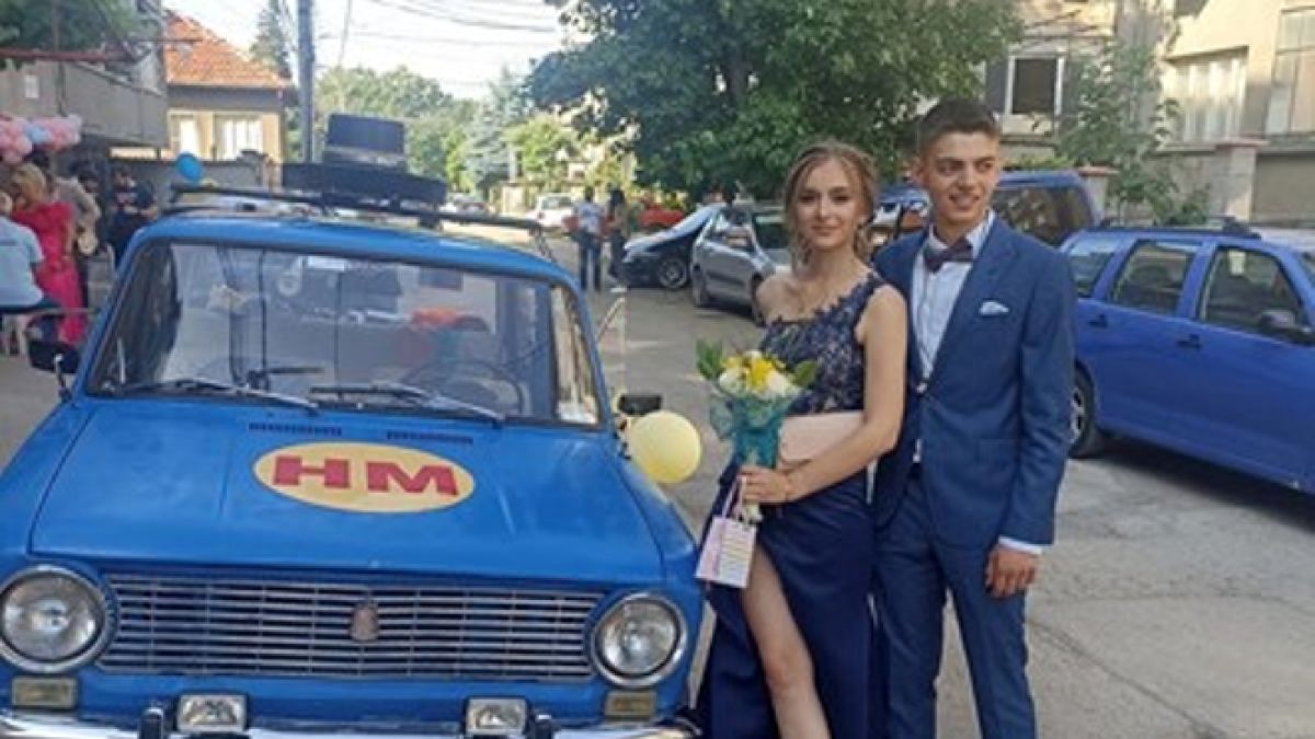 Абитуриент от Монтана шашардиса всички, цъфна на бала с... СНИМКА 
