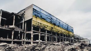 Русия се похвали с десетки нови поразени мишени, Украйна показа как взривява... ВИДЕО
